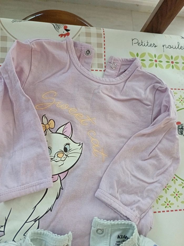 Lot de 4 pyjamas léger 9 mois - photo numéro 3