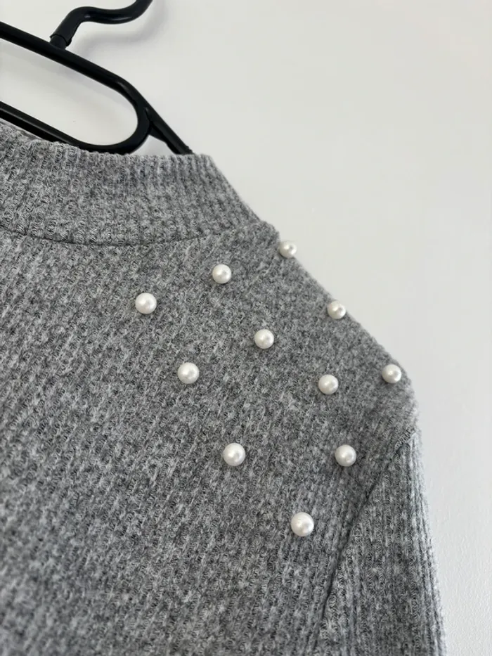 Pull gris - photo numéro 2