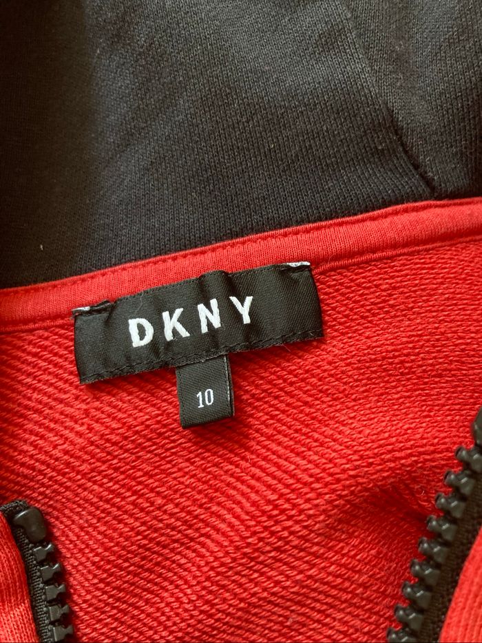 Sweat-shirt à capuche, zippé D. K, N, Y. - photo numéro 7
