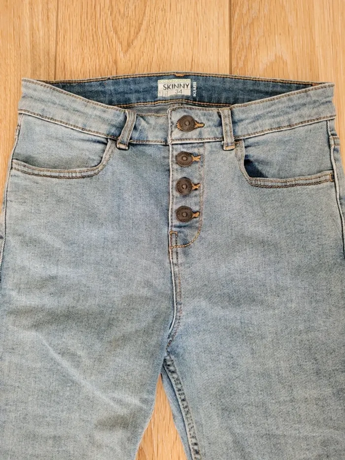 Pantacourt Kiabi taille 34