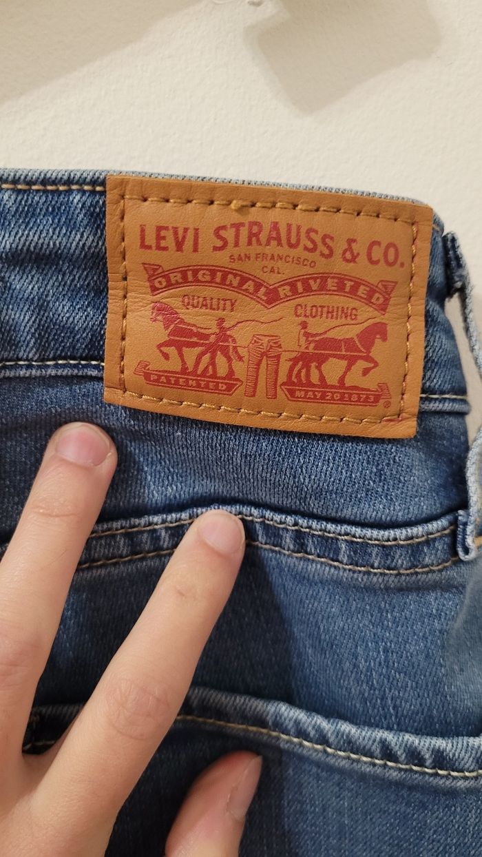 Jean levi's  W26 L34 - photo numéro 6