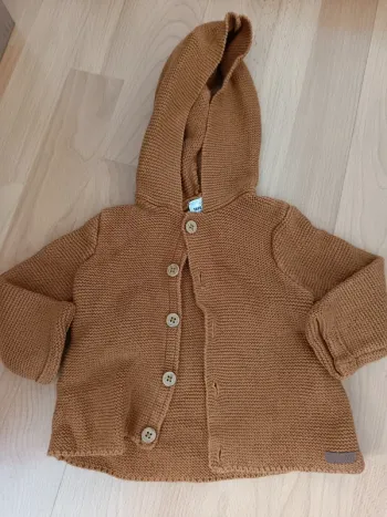 Gilet tape à l'oeil 6 mois