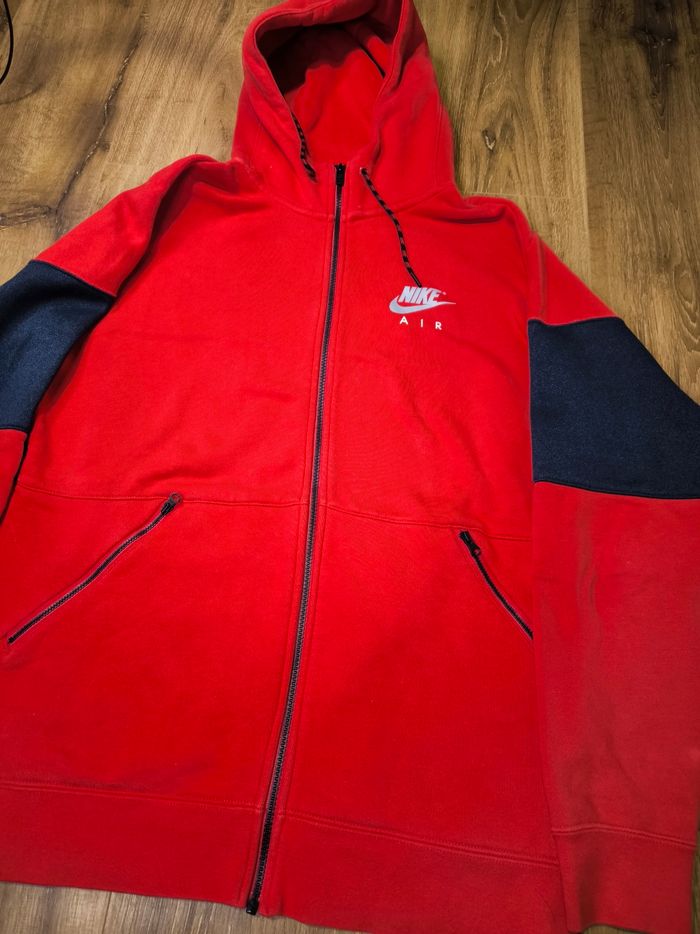 Veste Nike à capuche, taille L, très bon état 👌 - photo numéro 3