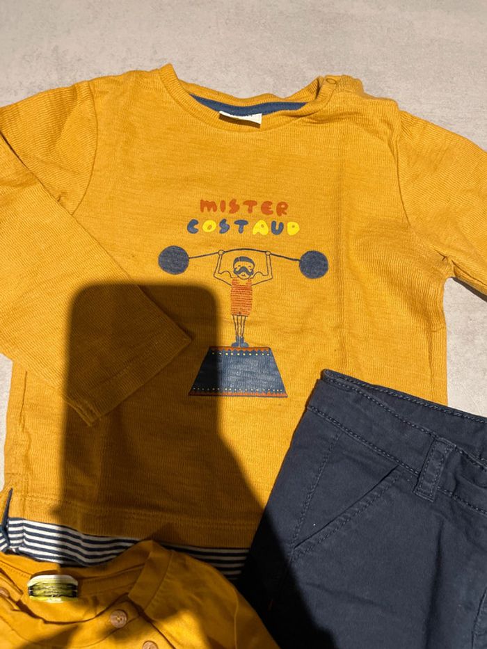 Pantalon chino marine, T-shirt et pull fin manches longues - photo numéro 3