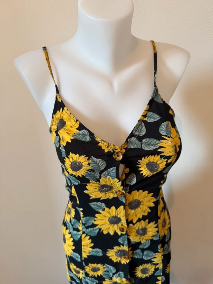Robe en très bon état taille XS H&M - photo numéro 3