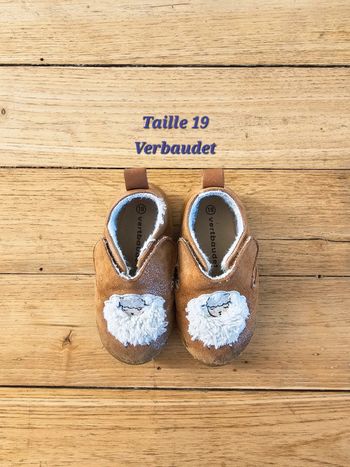 Chaussons souples mouton marron avec scratch taille 19 Verbaudet