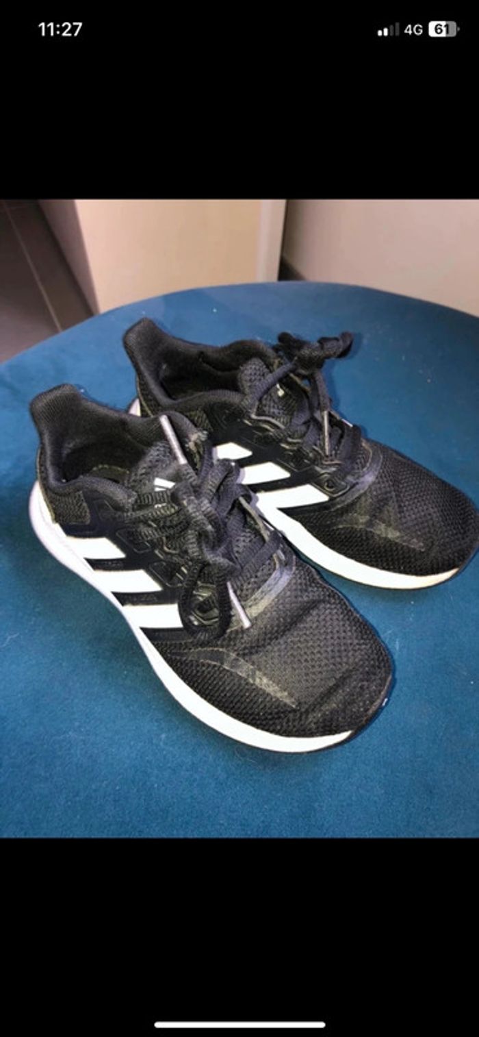 Baskets adidas taille 29