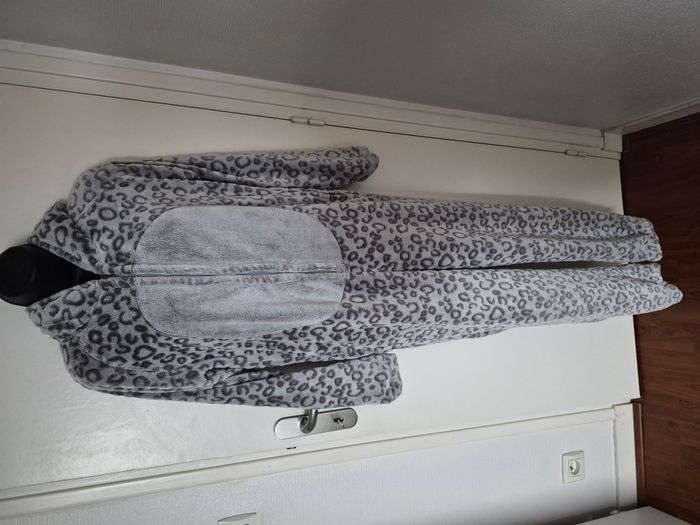 Pyjama gris Etam - Taille M - Très bon état - photo numéro 2