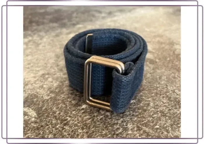 Ceinture bleu marine homme Men's navy blue belt Cintura blu navy da uomo Marineblauer Herrengürtel