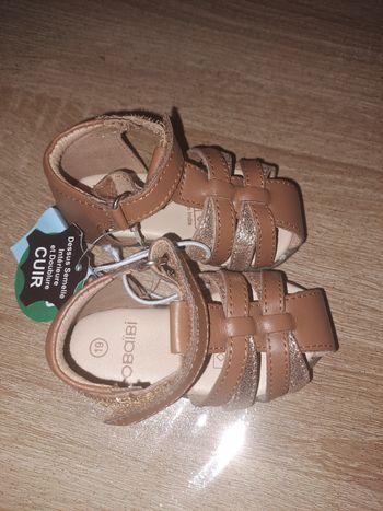 Chaussures en cuir obaibi pointure 19 neuf