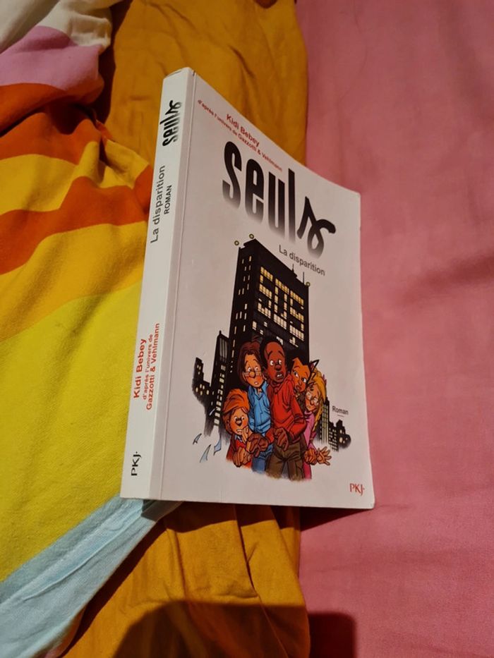 Livre SEULS - la disparition - photo numéro 4