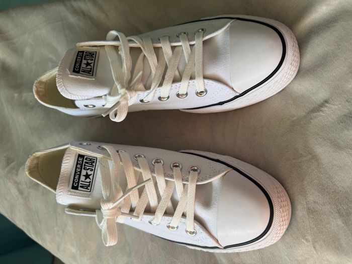 Converse Blanche