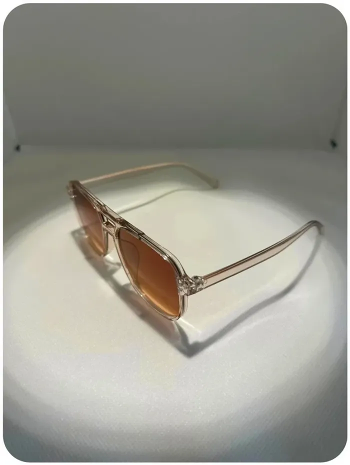 Lunettes de soleil - photo numéro 2