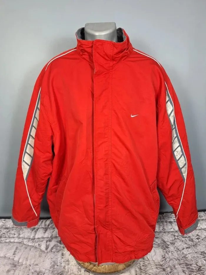 Blouson vintage nike homme rouge taille 2XL brodé (254)