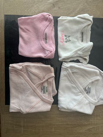 lot de vêtements  1 mois 