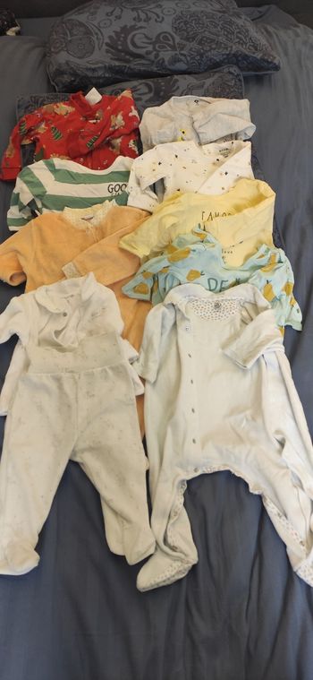 Lot de  9 pyjamas 6 mois