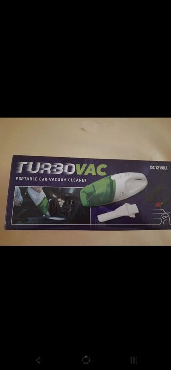 Aspirateur voiture. Neuf