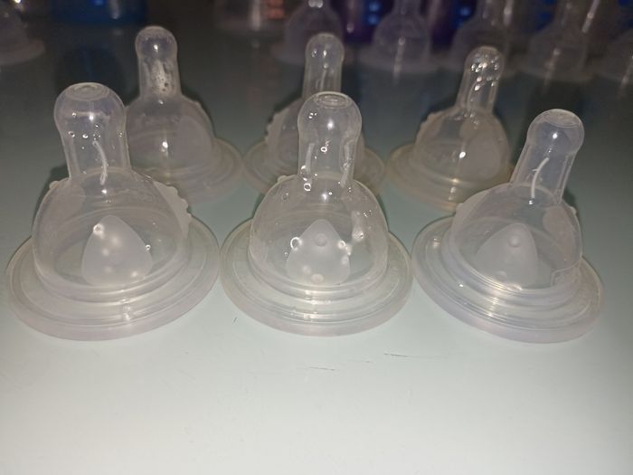 Lot de 9 biberons - photo numéro 4