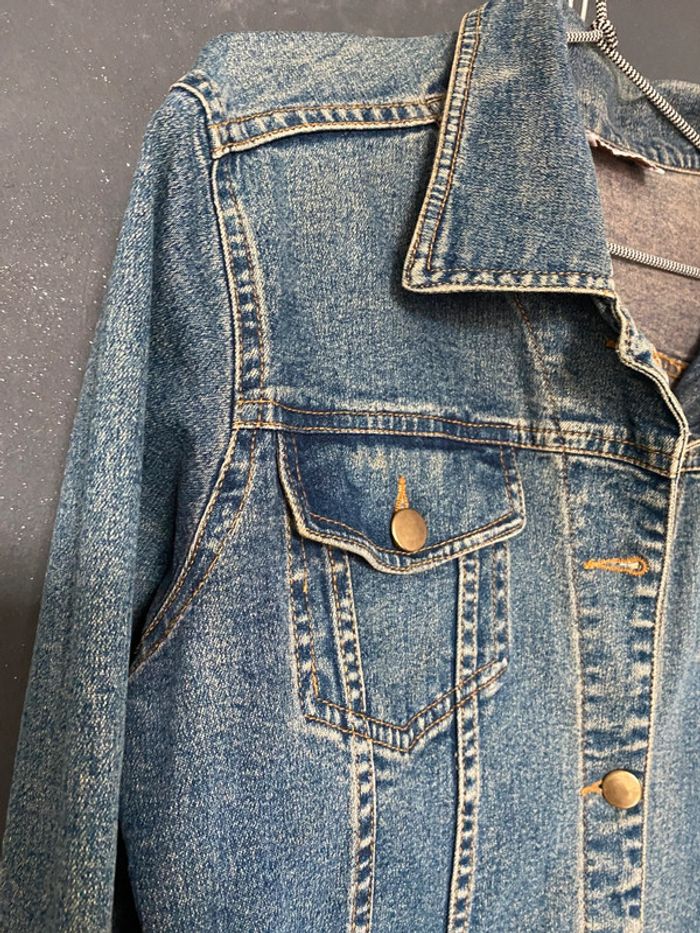 Veste Blouson jeans brodé 38/40/42 des années 70 - photo numéro 2