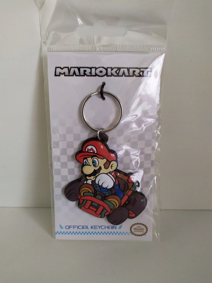 Porte-clés Mario kart Nintendo SNES/N64/Game cube/wii officiel neuf sous blister
