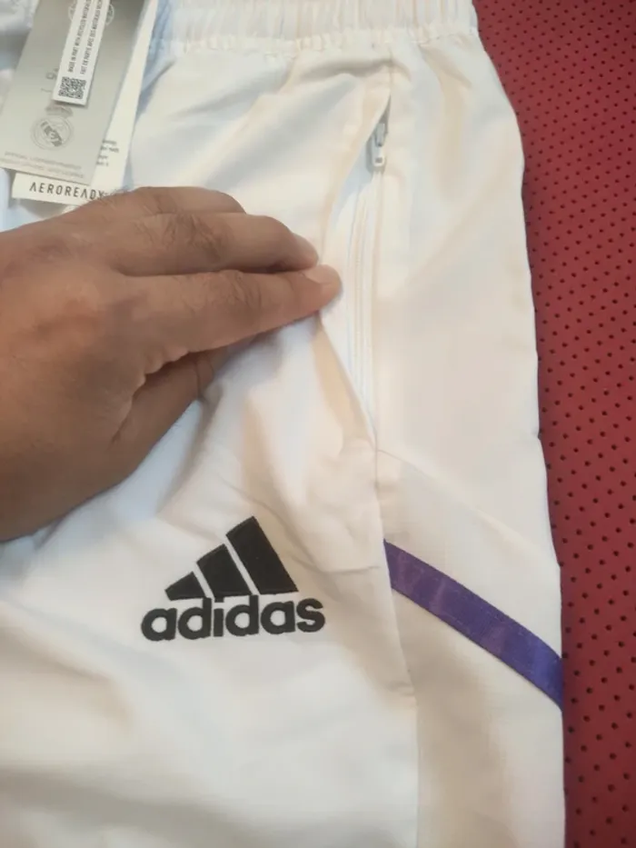 Pantalon de foot Real Madrid, Adidas Authentique Officiel taille enfant 15/16 ans, Neuf - photo numéro 8