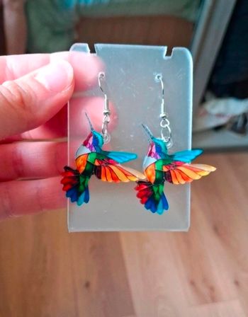Boucle d'oreille oiseau multicolore 🐦