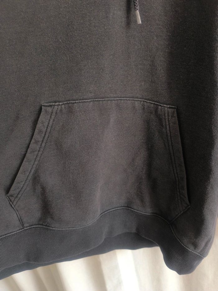 Sweat hoodie noir Carhartt taille S très bon état - photo numéro 5