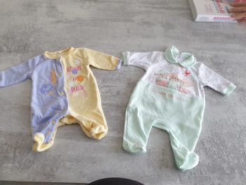 Lot de 2 pyjamas naissance