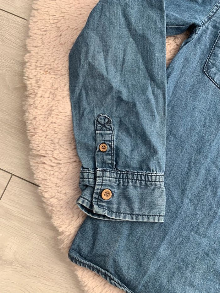 Chemise en jean bleue - photo numéro 2