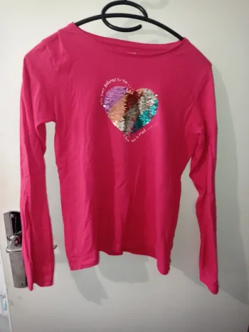 T-shirt manche longue rose fushia avec coeur sequins