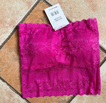 Brassière dentelles fuschia neuve taille l/xl