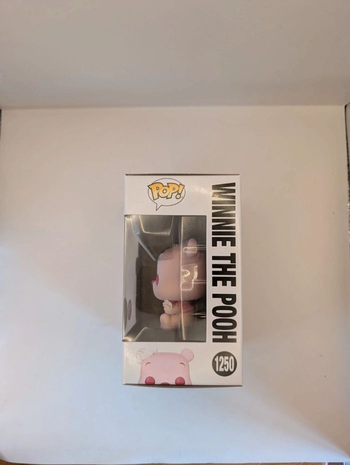 Funko Pop : Disney 1250 - Winnie l'ourson flocked - photo numéro 2