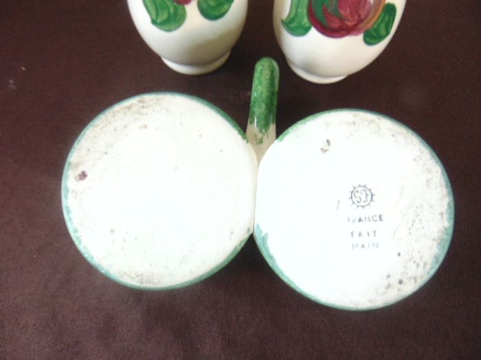 Ensemble huile & vinaigre en céramique artisanale – signé CJ – Fait Main vieux Moustier (France) - photo numéro 4