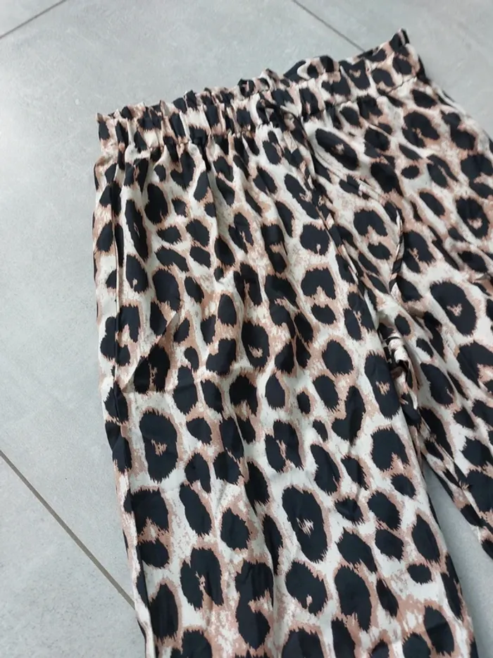 Pantalon fin neuf Shein - photo numéro 2