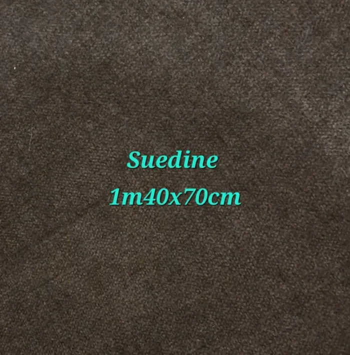 Coupon de tissu suedine