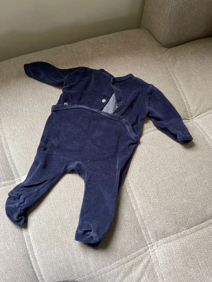 Pyjama une pièce - photo numéro 2