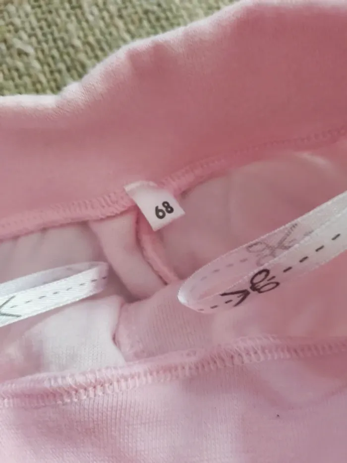 Lot sarouel fille pyjama 6 mois excellent état - photo numéro 3