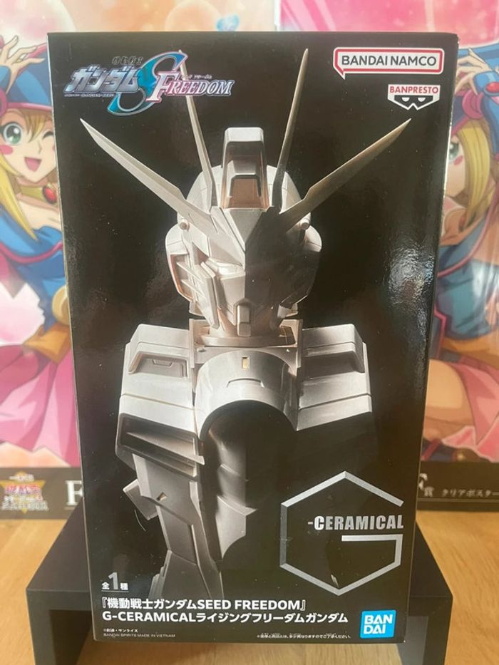 Gundam SEED Freedom – Figurine Rising Freedom Gundam Bust G-ceramical 23 cm Banpresto