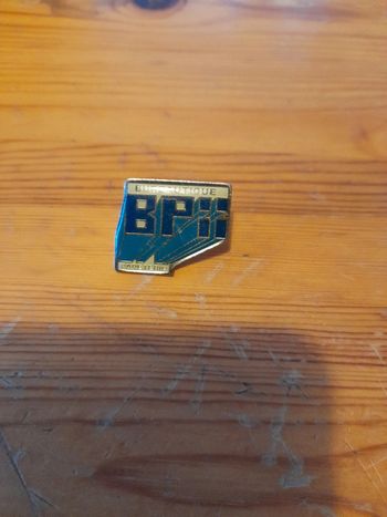 Pins vintage bureautique