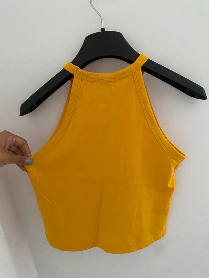 Débardeur jaune - photo numéro 2