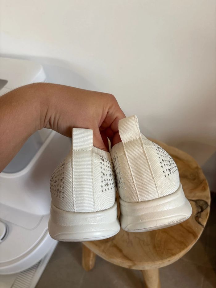 Chaussures blanches à strass faciles à enfiler Gemo taille 40 - photo numéro 5
