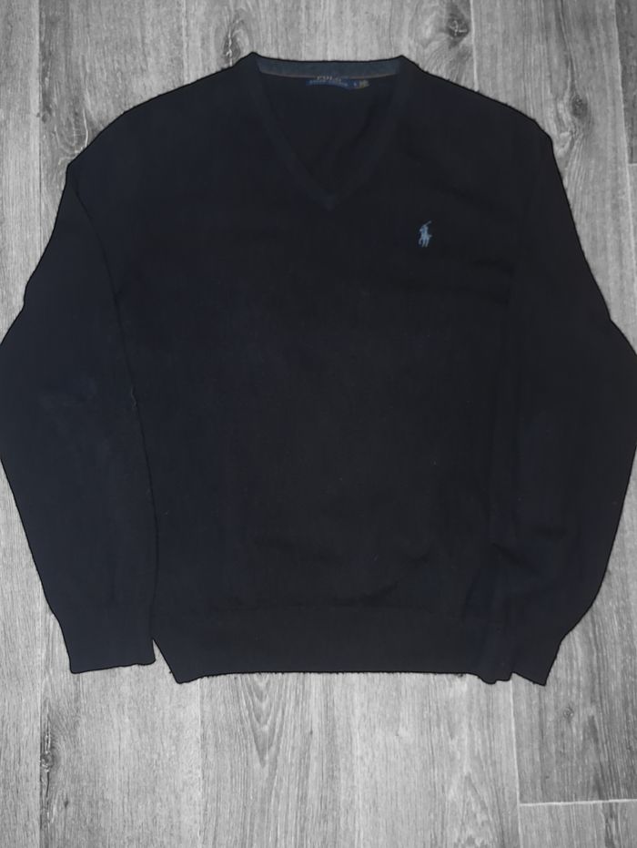 Pull Ralph Lauren noir col en V en laine - photo numéro 4