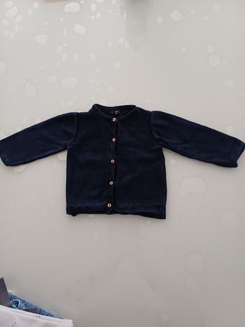 Gilet taille 12 mois