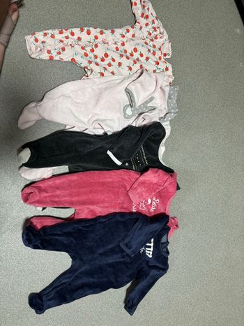 lots pyjamas 3 mois