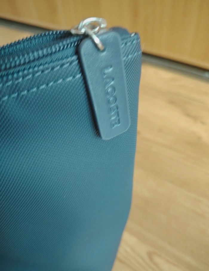 Sac lacoste - photo numéro 4