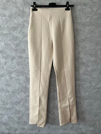 Pantalon à fentes