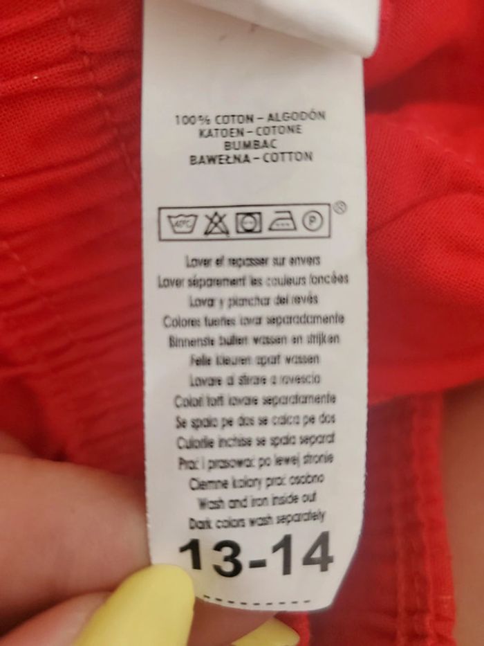 Shorts enfants rouges 13/14 ans neuf - photo numéro 5