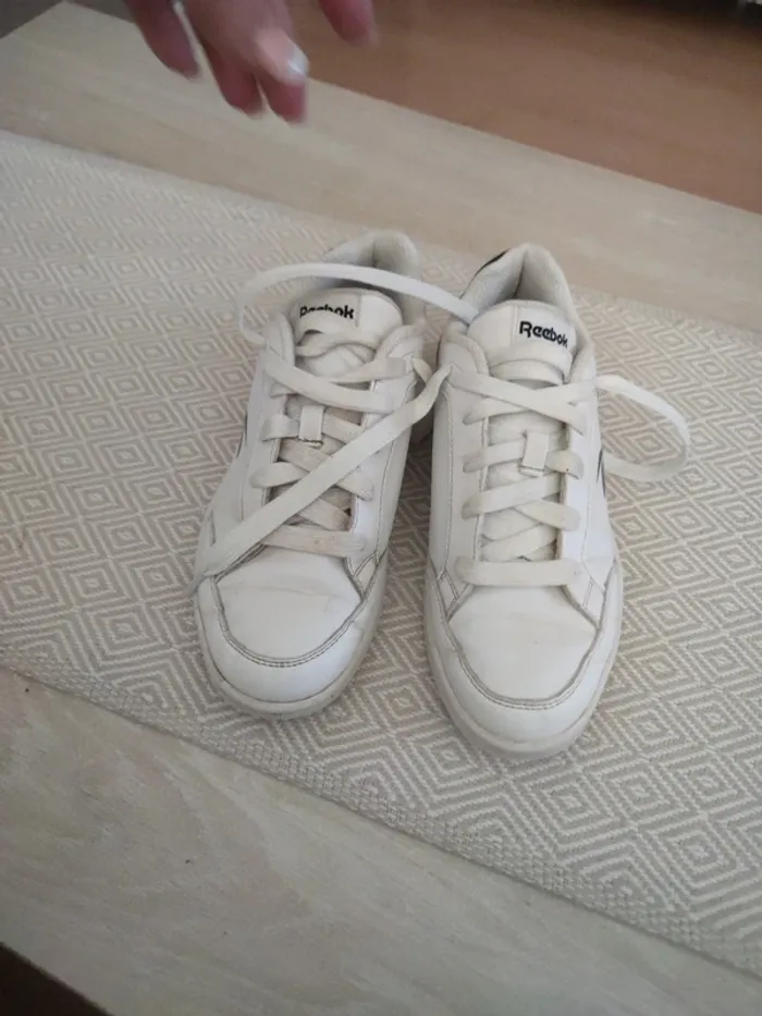 Basket reebok blanche et bleu marine 35 - photo numéro 2