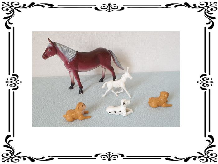 Chevaux et chiens. - photo numéro 2
