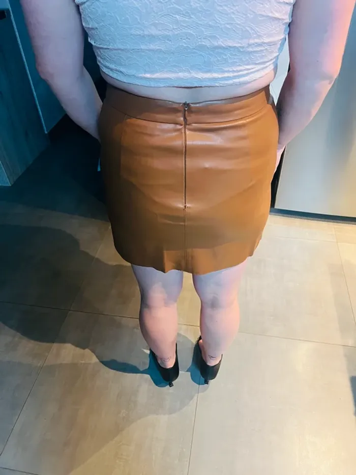 Jupe effet cuir - photo numéro 4
